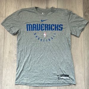 Nike NBA Maverick Tee